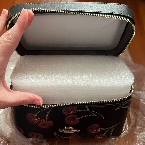 COACH Cosmetic & Make up Case w Cherry Print CDC13 AUTHENTIC New Coach Packaged - Picture 8 of 10